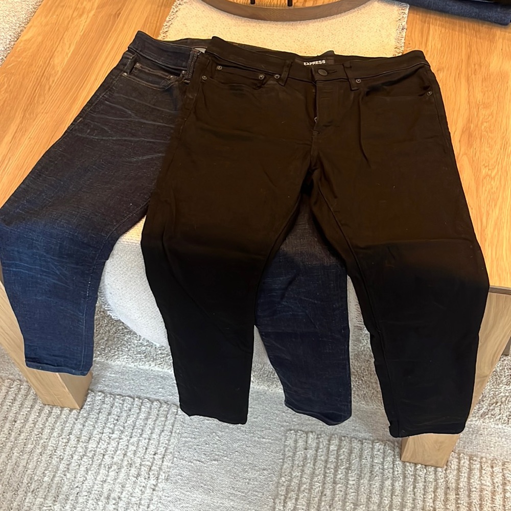 Express men’s size 31 x 30 jeans skinny fit indigo & black